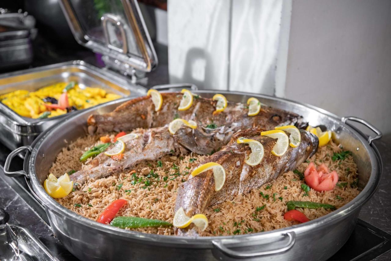 Radisson Blu Hotel, Μπουράιντα Εξωτερικό φωτογραφία
