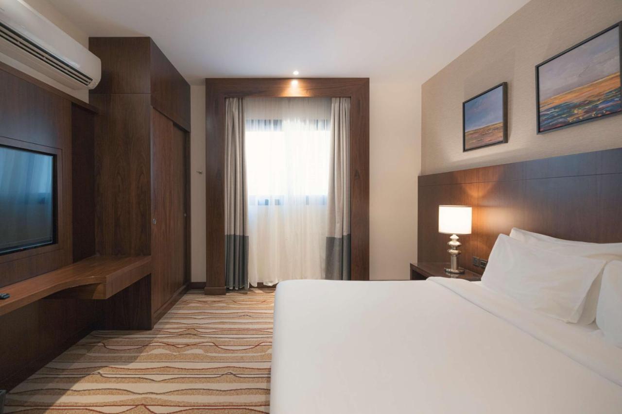 Radisson Blu Hotel, Μπουράιντα Εξωτερικό φωτογραφία
