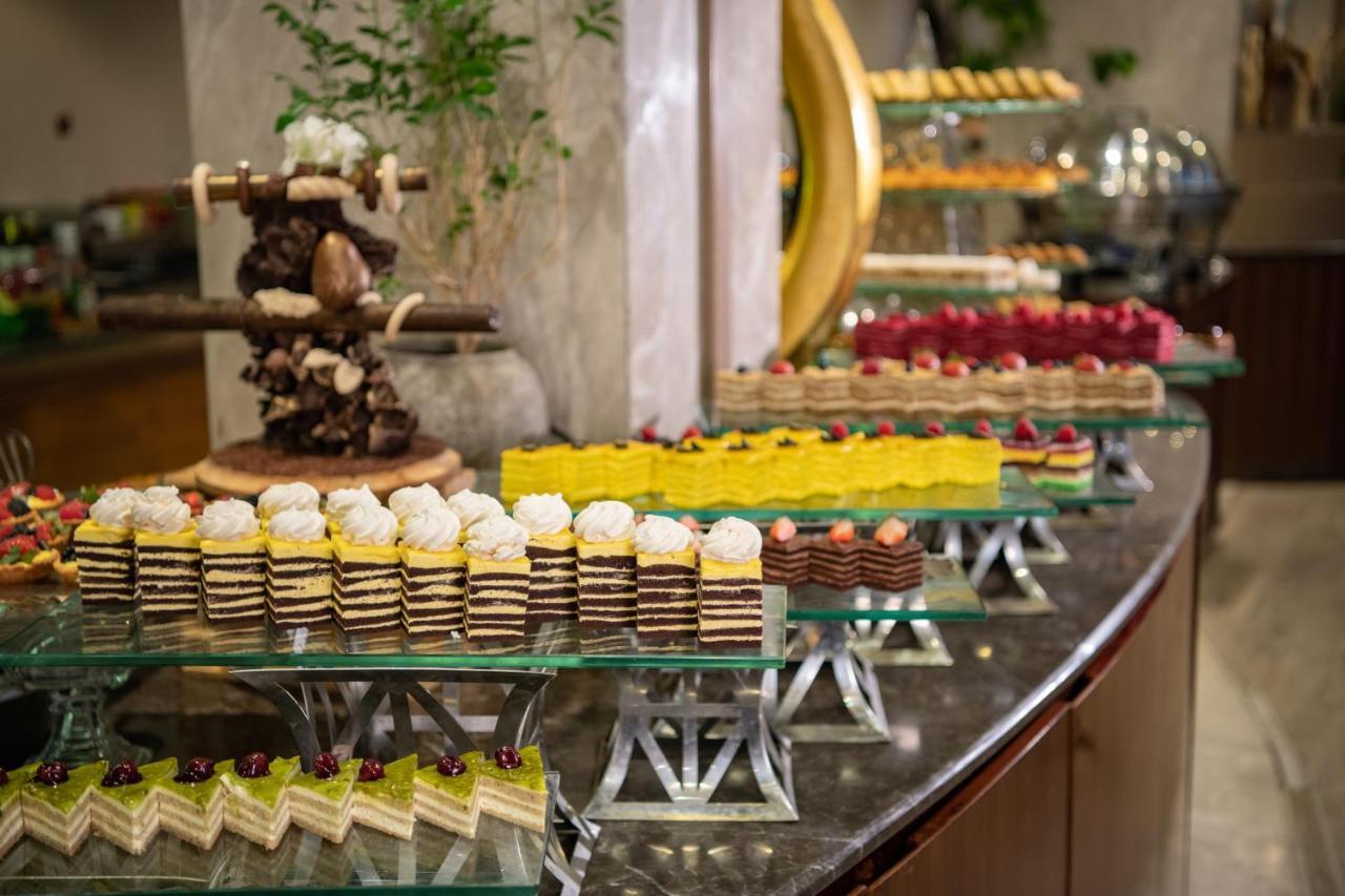 Radisson Blu Hotel, Μπουράιντα Εξωτερικό φωτογραφία